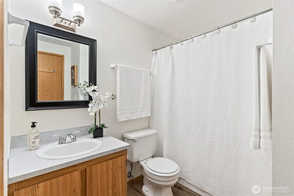 25720 114th Avenue SE Kent WA 98030