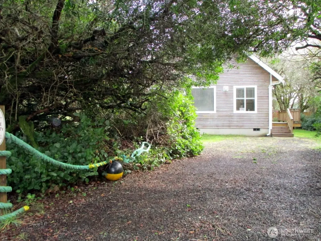 160 S Port Loop SW Ocean Shores WA 98569