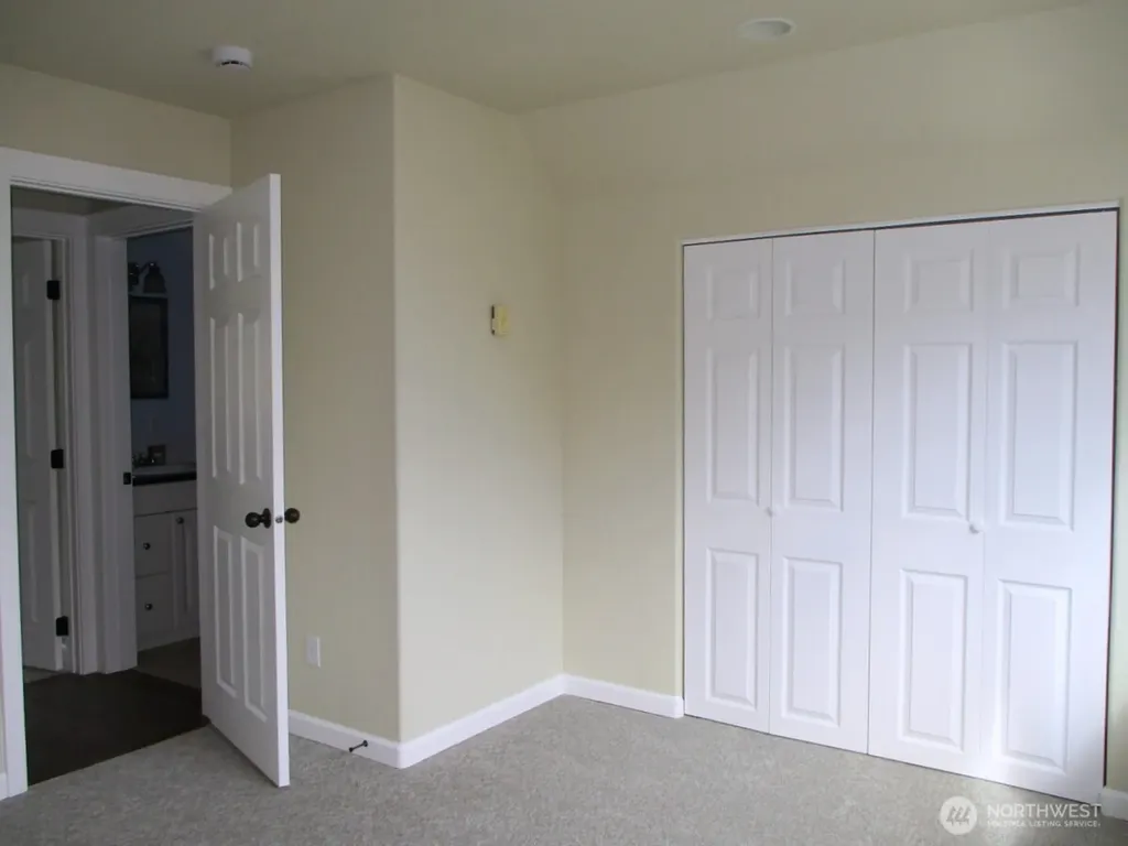 160 S Port Loop SW Ocean Shores WA 98569