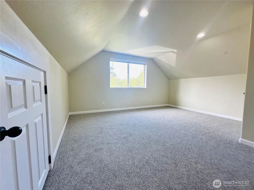 160 S Port Loop SW Ocean Shores WA 98569