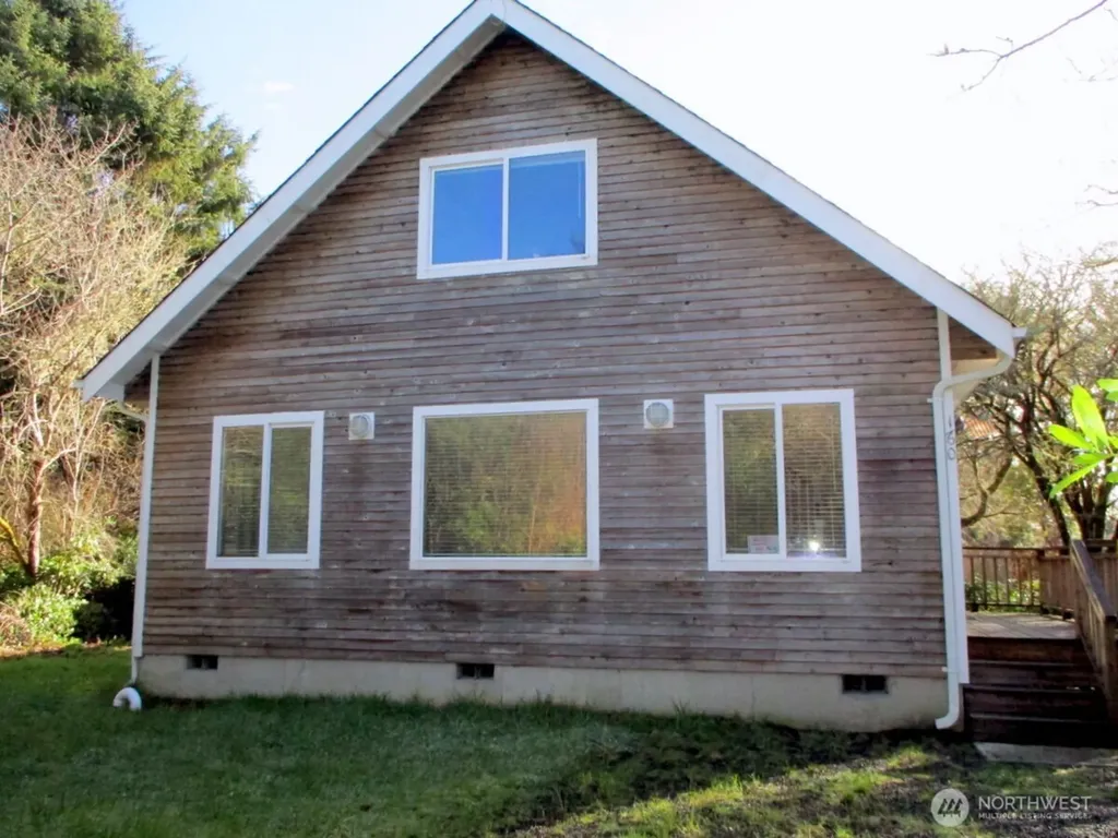 160 S Port Loop SW Ocean Shores WA 98569