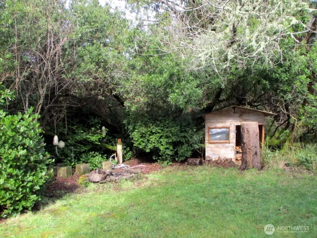 160 S Port Loop SW Ocean Shores WA 98569
