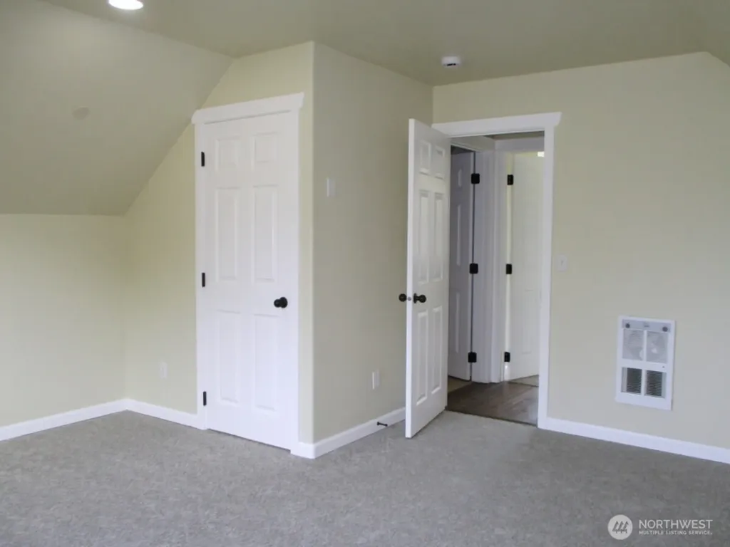 160 S Port Loop SW Ocean Shores WA 98569