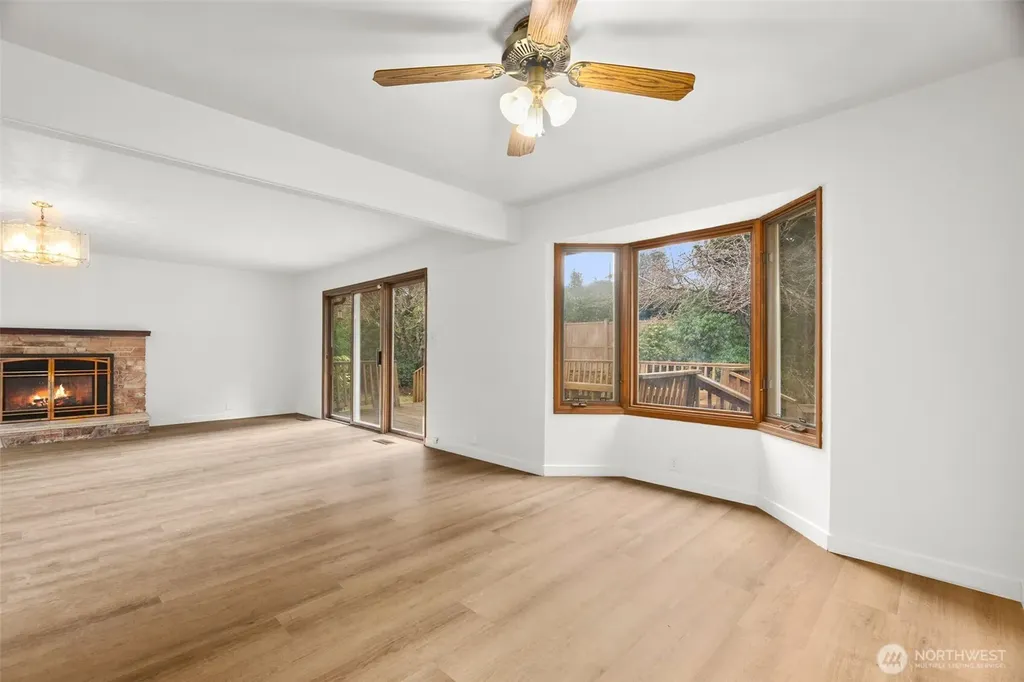 101 Deer Park Drive Aberdeen WA 98520