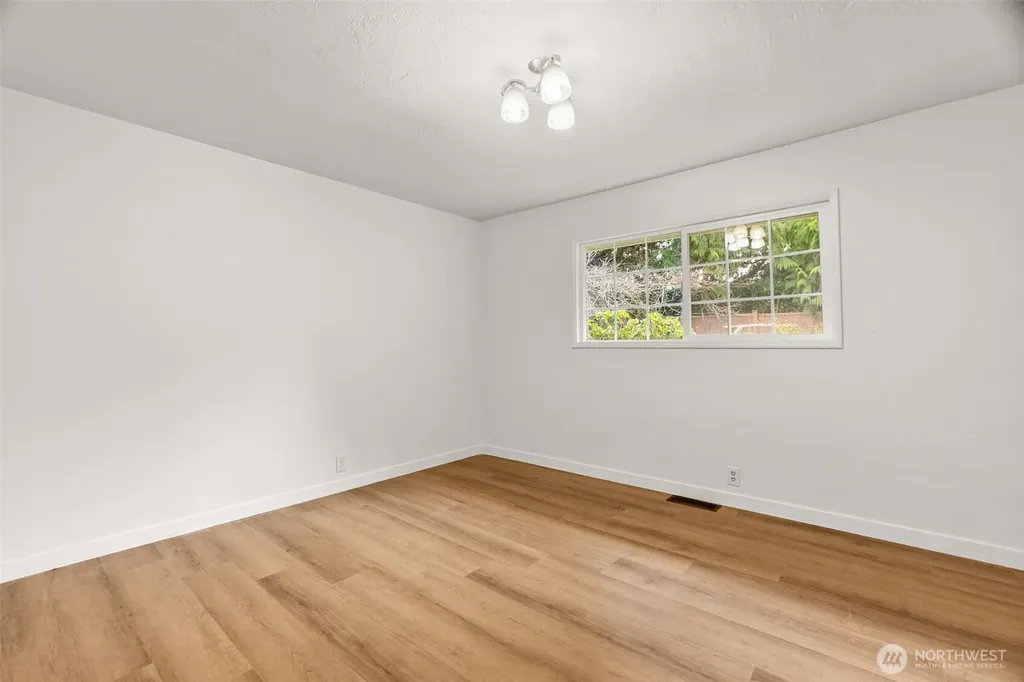 101 Deer Park Drive Aberdeen WA 98520