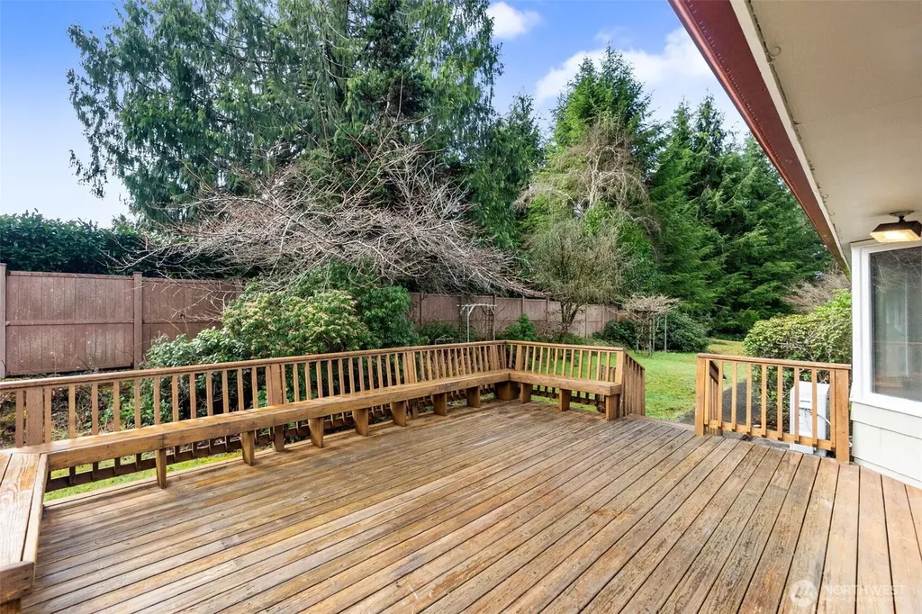 101 Deer Park Drive Aberdeen WA 98520