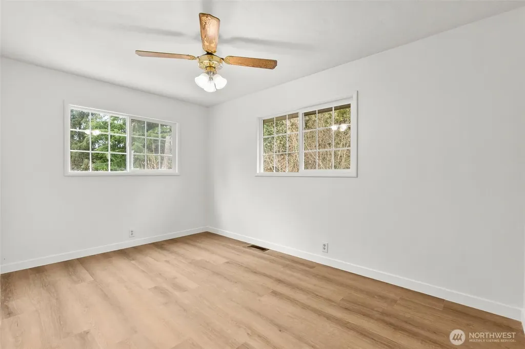 101 Deer Park Drive Aberdeen WA 98520