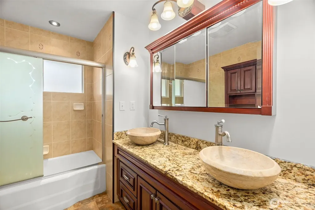 101 Deer Park Drive Aberdeen WA 98520