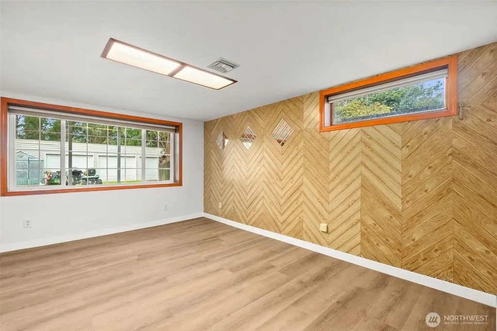 101 Deer Park Drive Aberdeen WA 98520