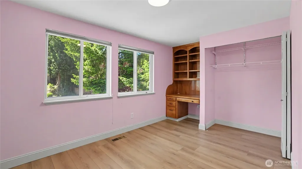 6572 123rd Avenue SE Bellevue WA 98006