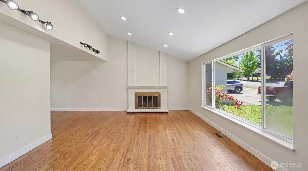 6572 123rd Avenue SE Bellevue WA 98006