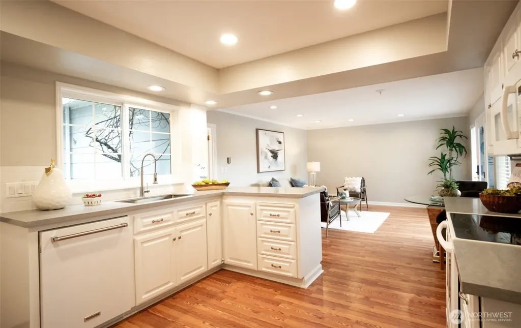 10826 Meadow Road SW Lakewood WA 98499