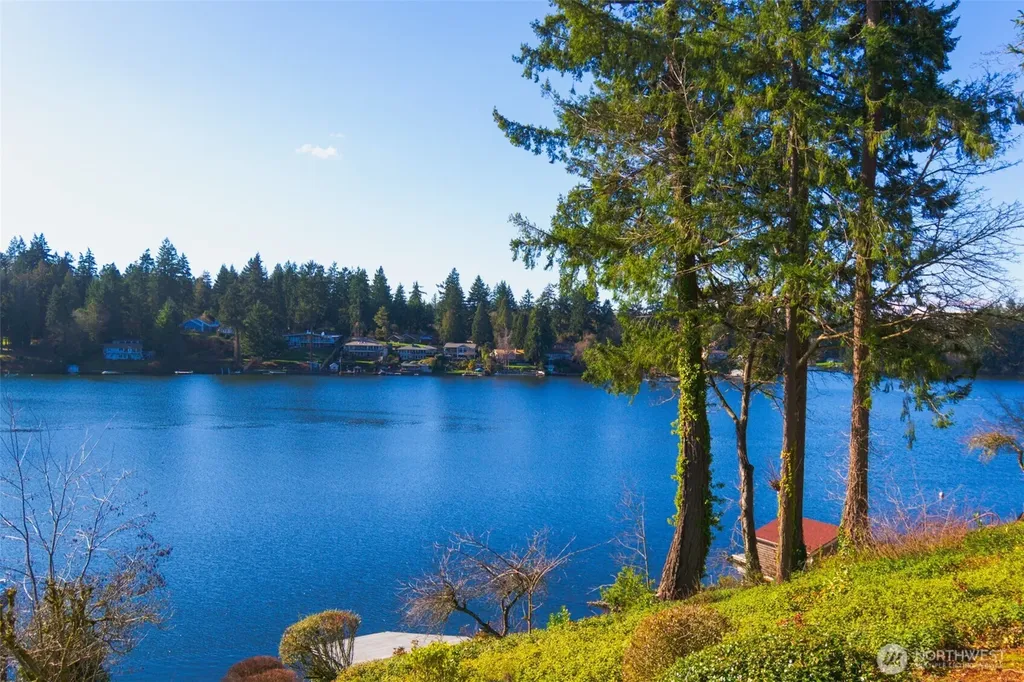 10826 Meadow Road SW Lakewood WA 98499