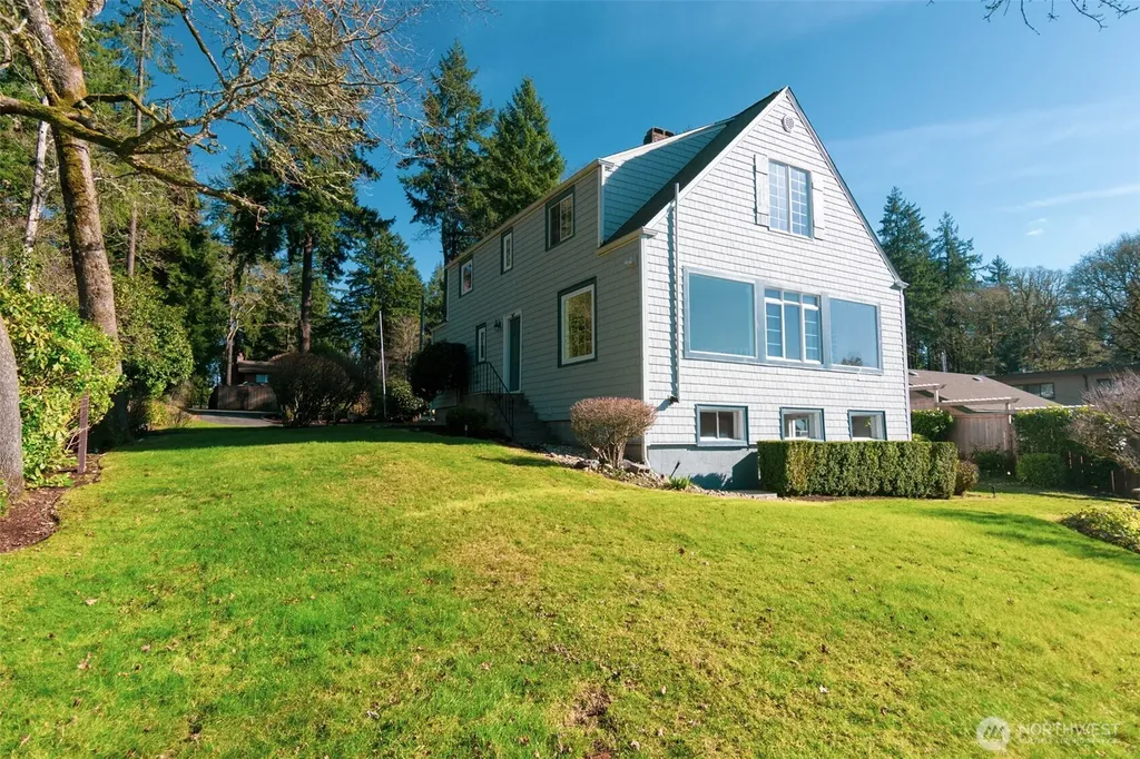 10826 Meadow Road SW Lakewood WA 98499