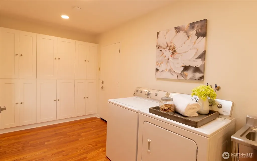 10826 Meadow Road SW Lakewood WA 98499