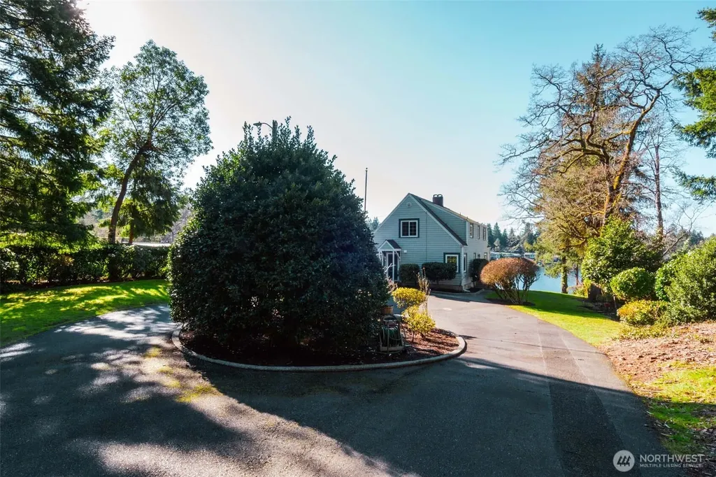 10826 Meadow Road SW Lakewood WA 98499