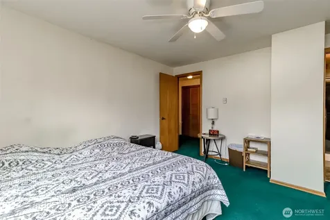 32612 3rd Place S Federal Way WA 98003