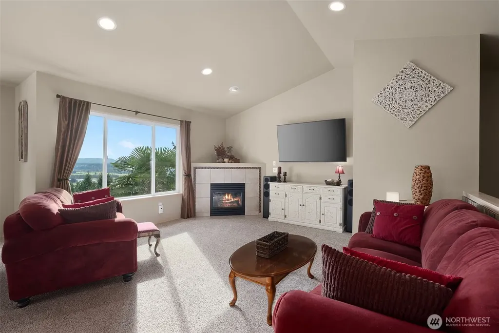 117 Briarwood Court Chehalis WA 98532