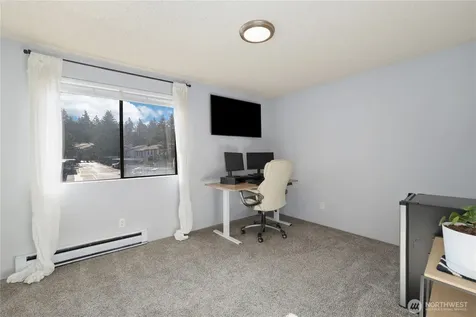 1812 SW 318th Place Federal Way WA 98023