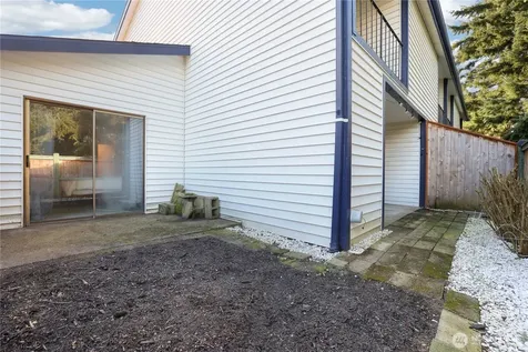 1812 SW 318th Place Federal Way WA 98023