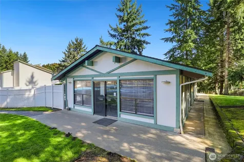 1812 SW 318th Place Federal Way WA 98023