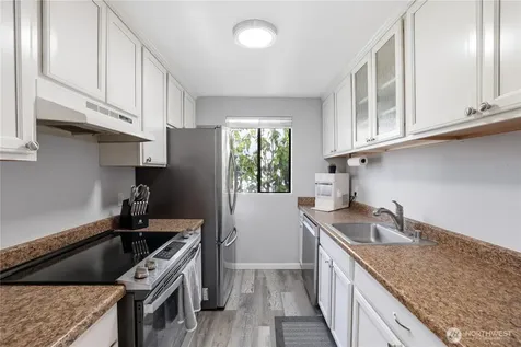 1812 SW 318th Place Federal Way WA 98023