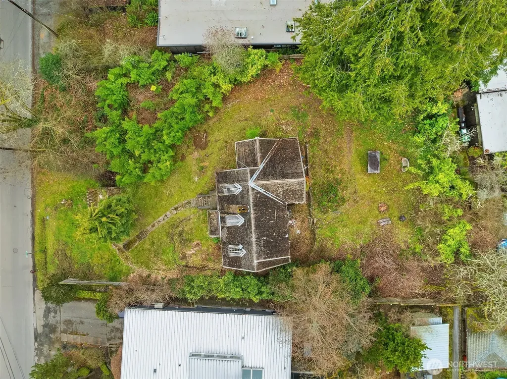 9229 45th Avenue NE Seattle WA 98115