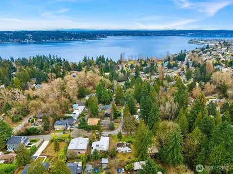 9229 45th Avenue NE Seattle WA 98115