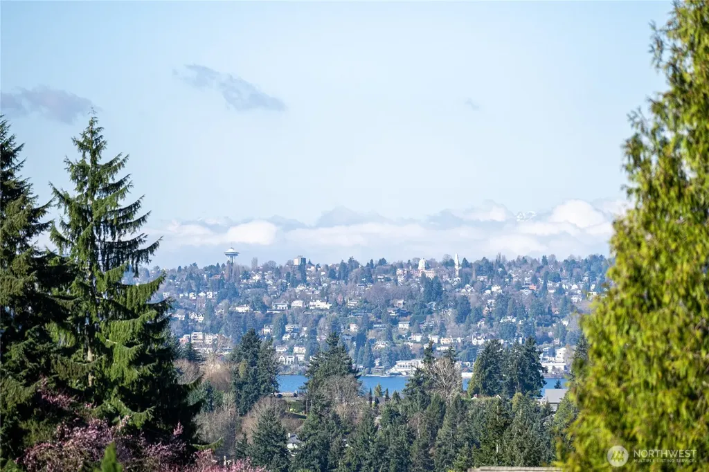 Clyde Hill WA 98004