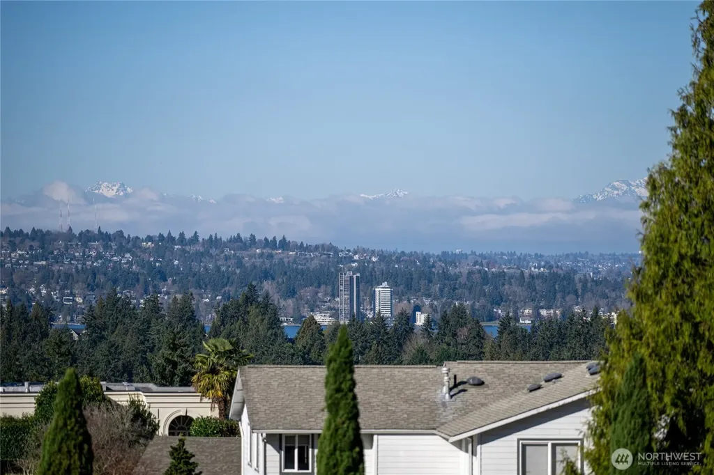 Clyde Hill WA 98004