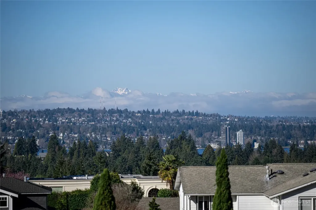 Clyde Hill WA 98004