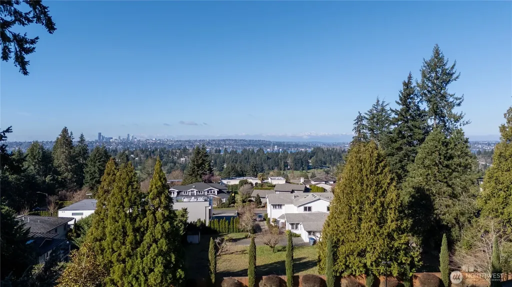 Clyde Hill WA 98004