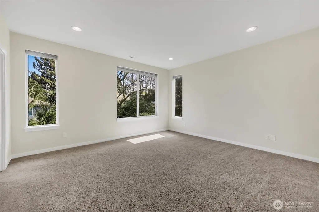 14610 36th Avenue NE Lake Forest Park WA 98155