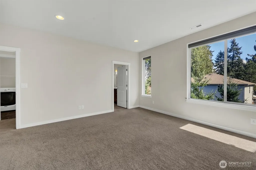14610 36th Avenue NE Lake Forest Park WA 98155
