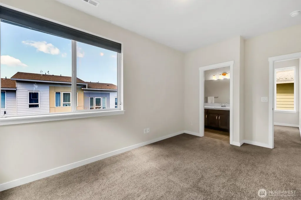 14610 36th Avenue NE Lake Forest Park WA 98155
