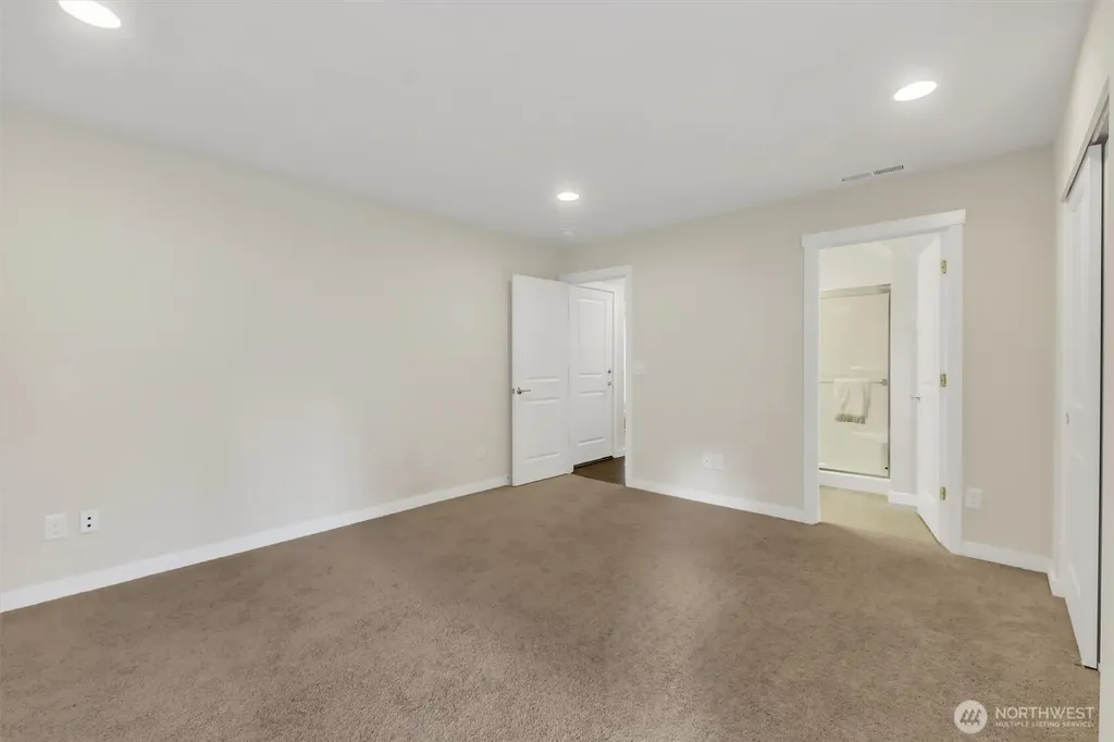 14610 36th Avenue NE Lake Forest Park WA 98155