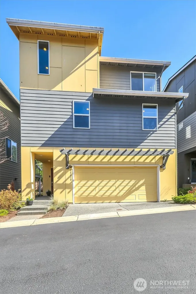 14610 36th Avenue NE Lake Forest Park WA 98155