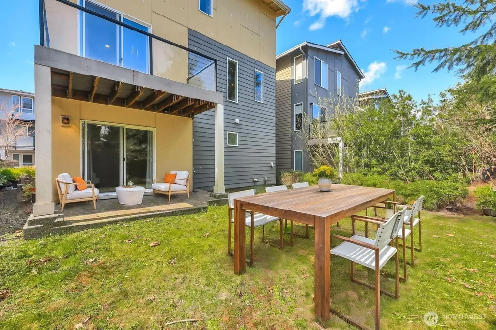14610 36th Avenue NE Lake Forest Park WA 98155