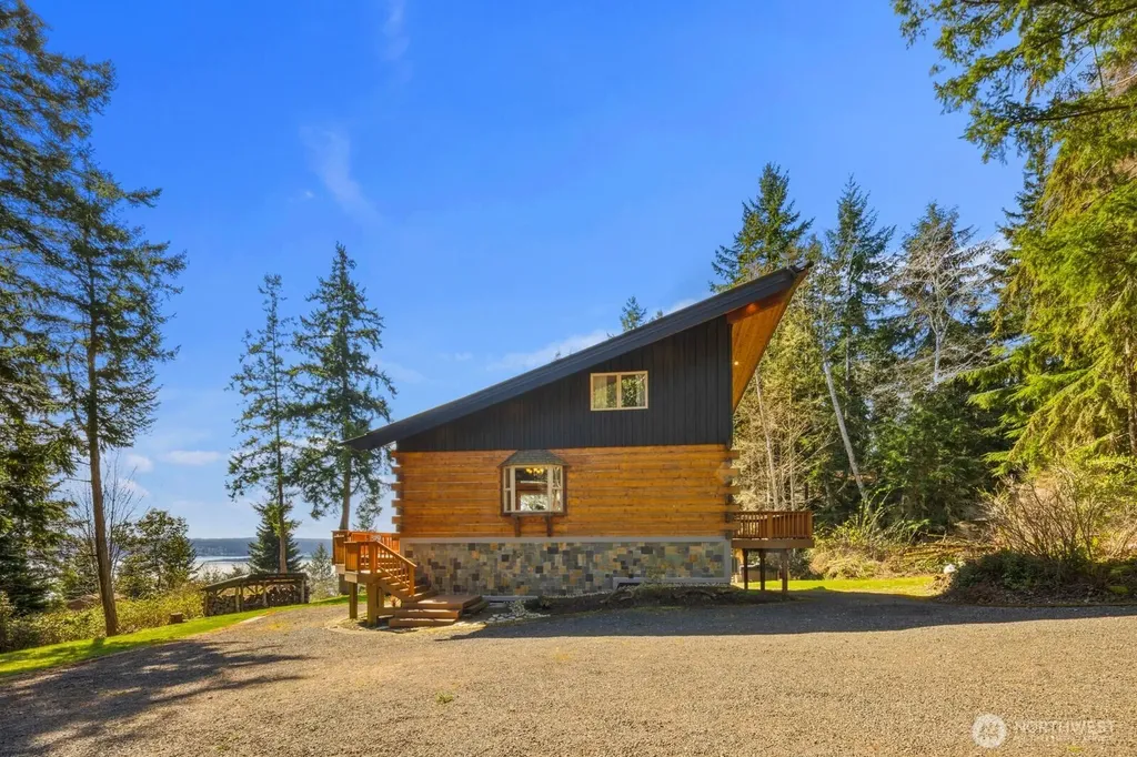 110 Groves Way Port Ludlow WA 98365