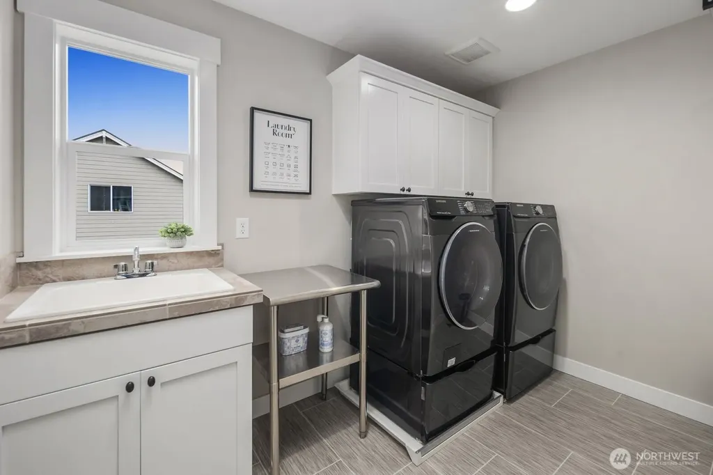 5492 Skyfall Place NW Bremerton WA 98312
