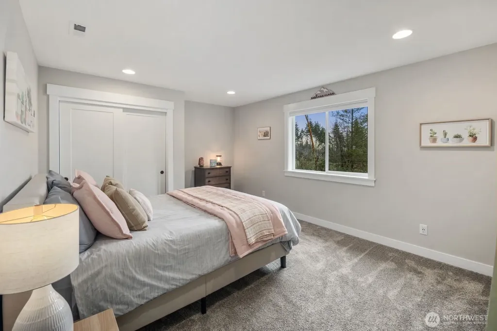 5492 Skyfall Place NW Bremerton WA 98312
