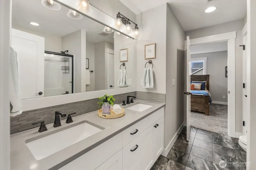 5492 Skyfall Place NW Bremerton WA 98312