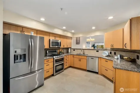 22614 43rd Avenue S Kent WA 98032