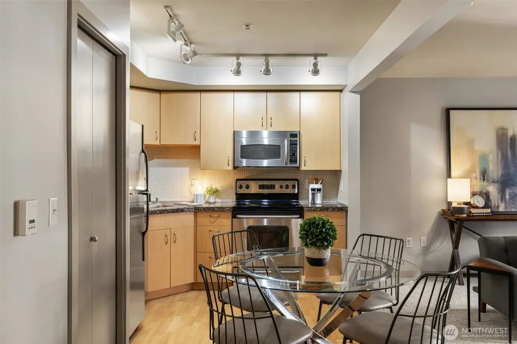 103 Bellevue Avenue E Seattle WA 98102