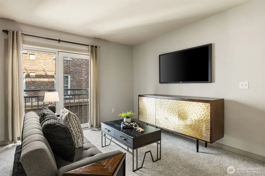 103 Bellevue Avenue E Seattle WA 98102
