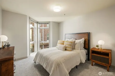 103 Bellevue Avenue E Seattle WA 98102