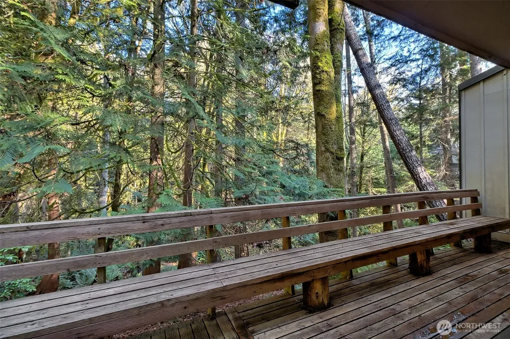 731 E Promontory Road Shelton WA 98584