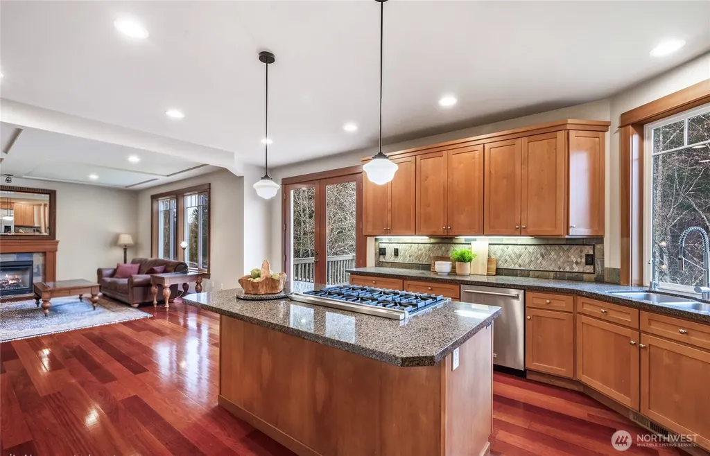 24502 NE 27th Place Sammamish WA 98074