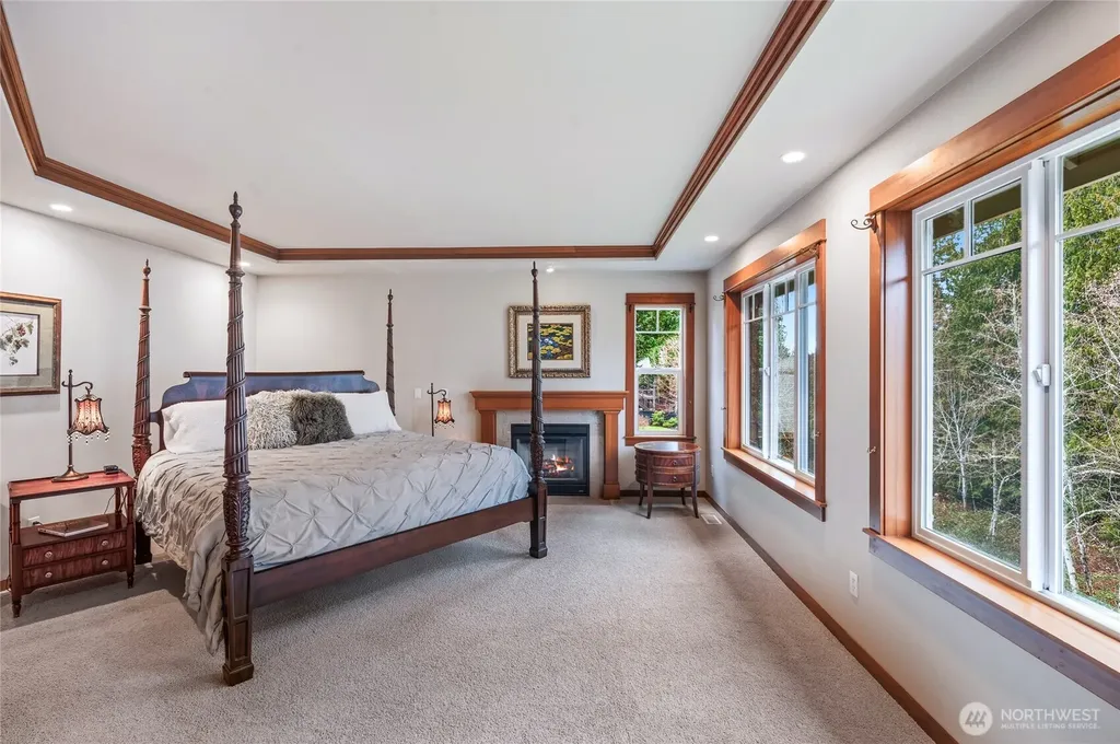 24502 NE 27th Place Sammamish WA 98074