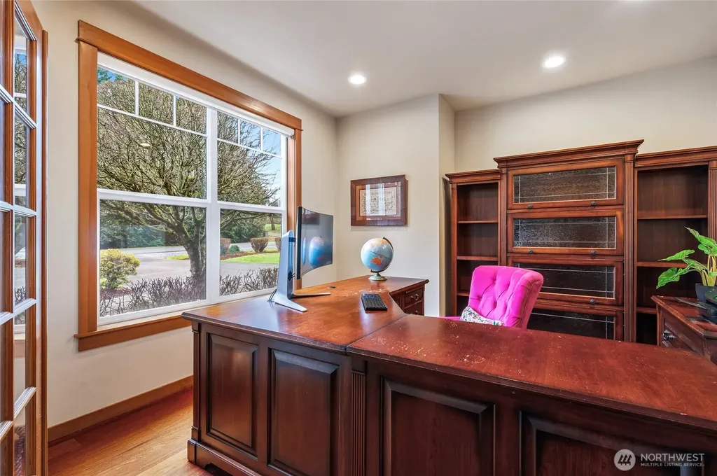 24502 NE 27th Place Sammamish WA 98074